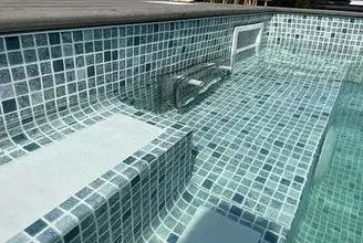 PISCINA DE CONTENTORES DE 20 PÉS COM JATO DE NATAÇÃO CINZA ANTRACITE